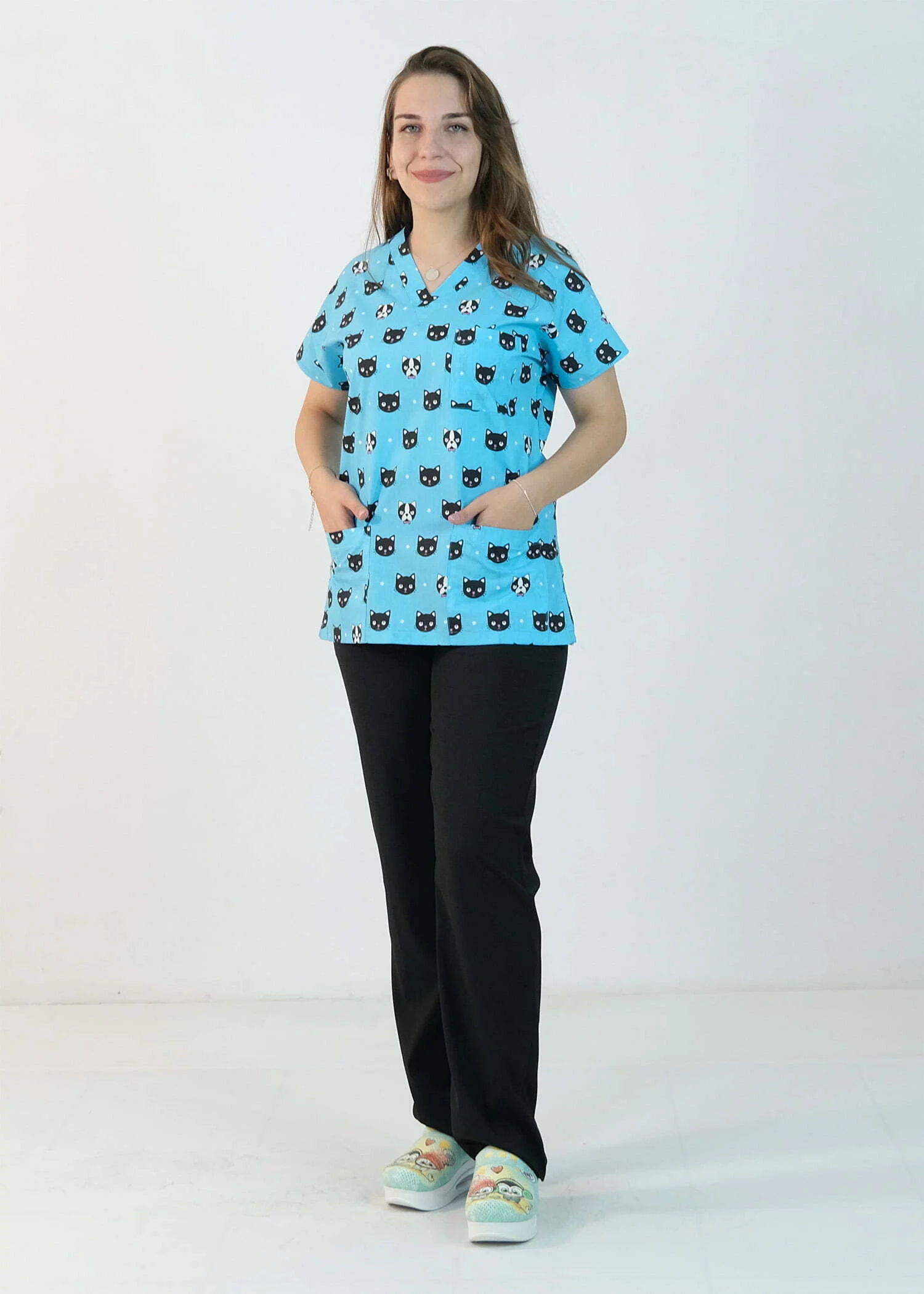 Desenli Likralı Scrubs Tek Üst (Desen-9)